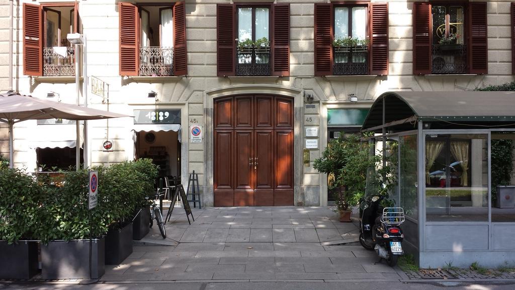 Al Porta Susa B&B Turín Exterior foto