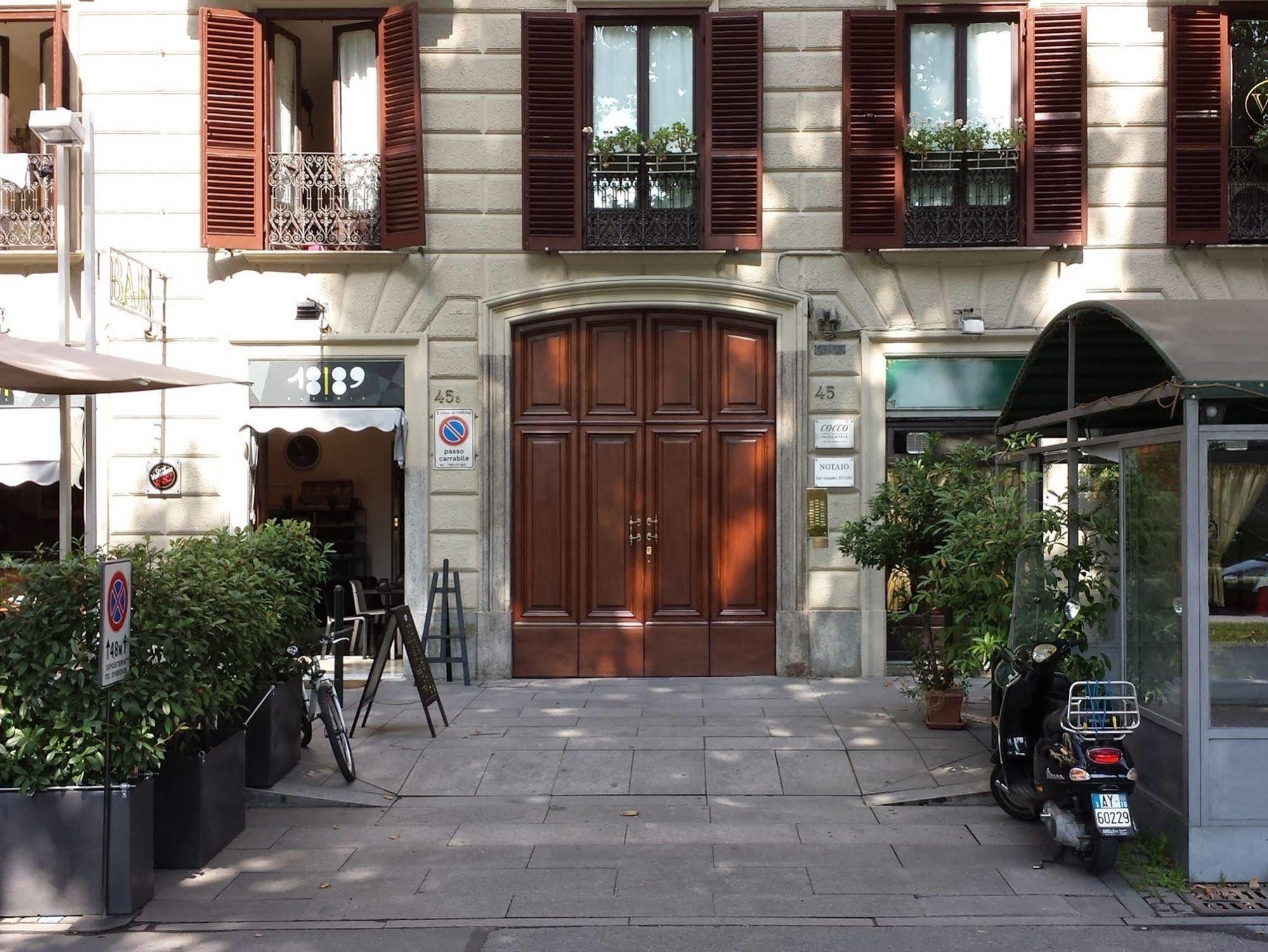 Al Porta Susa B&B Turín Exterior foto